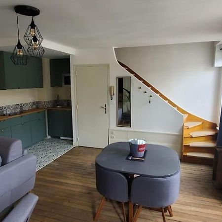 Studio Charme Ardennais Charleville-Mezieres Bagian luar foto