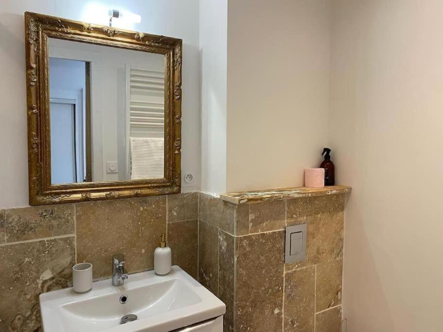 Studio Charme Ardennais Charleville-Mezieres Bagian luar foto